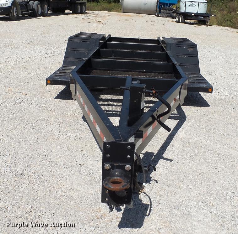 image for item DC2552 2013 Behnke sprayer trailer
