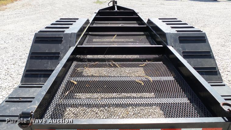 image for item DC2552 2013 Behnke sprayer trailer