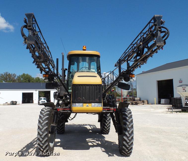 image for item DC2553 2012 SpraCoupe 7660 self-propelled sprayer