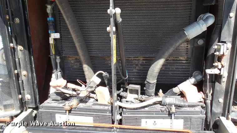 image for item DC2553 2012 SpraCoupe 7660 self-propelled sprayer