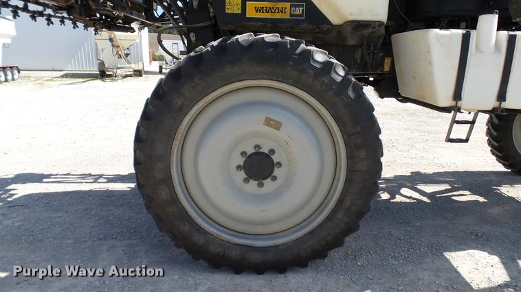 image for item DC2553 2012 SpraCoupe 7660 self-propelled sprayer