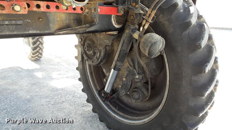 image for item DC2553 2012 SpraCoupe 7660 self-propelled sprayer