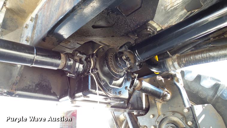 image for item DC2553 2012 SpraCoupe 7660 self-propelled sprayer