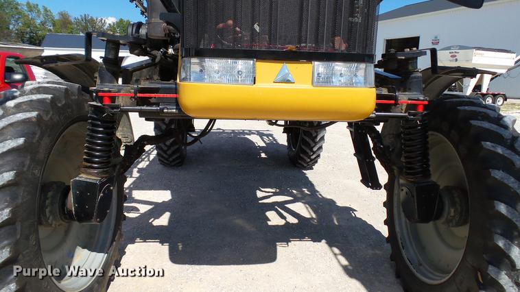 image for item DC2553 2012 SpraCoupe 7660 self-propelled sprayer