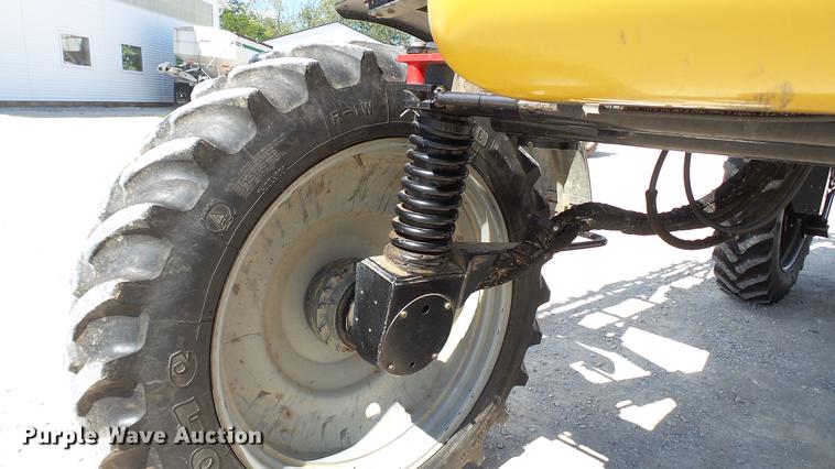 image for item DC2553 2012 SpraCoupe 7660 self-propelled sprayer