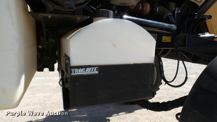 image for item DC2553 2012 SpraCoupe 7660 self-propelled sprayer