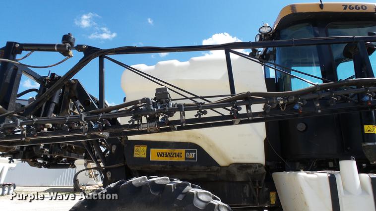 image for item DC2553 2012 SpraCoupe 7660 self-propelled sprayer