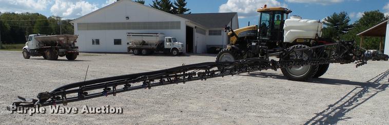 image for item DC2553 2012 SpraCoupe 7660 self-propelled sprayer