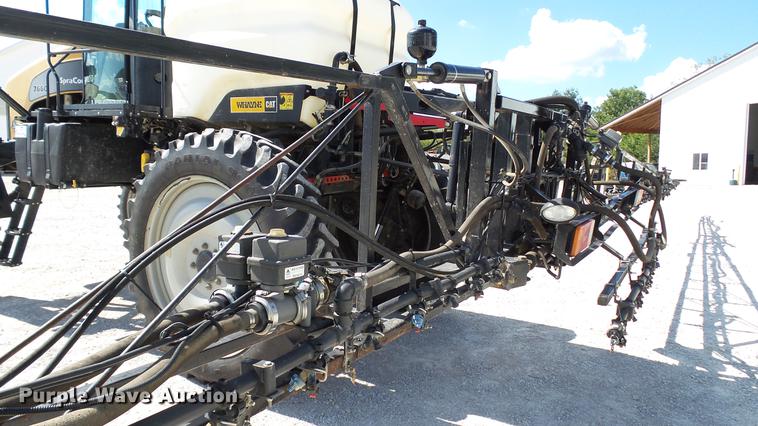 image for item DC2553 2012 SpraCoupe 7660 self-propelled sprayer
