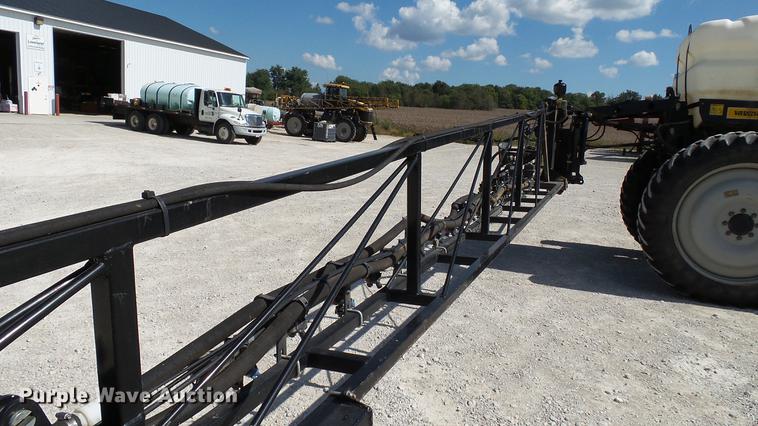 image for item DC2553 2012 SpraCoupe 7660 self-propelled sprayer