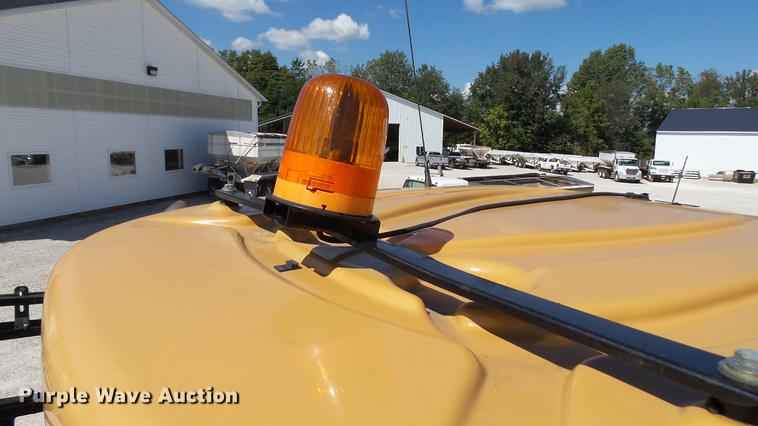 image for item DC2553 2012 SpraCoupe 7660 self-propelled sprayer