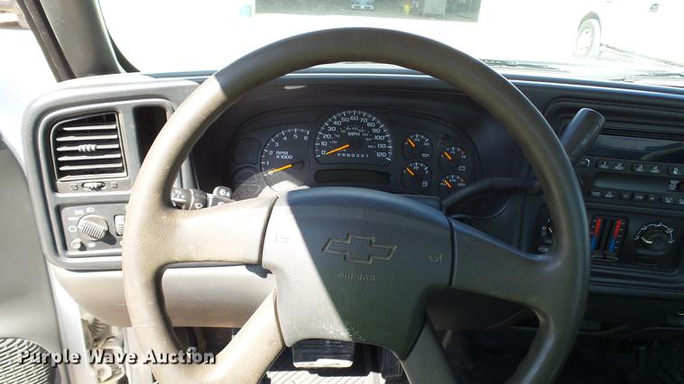 image for item DC2555 2007 Chevrolet Silverado Classic 1500 pickup truck