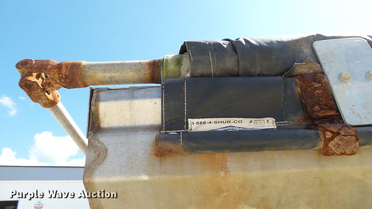 image for item DC2558 2000 International 8100 fertilizer tender truck