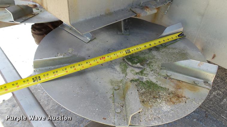 image for item DC2558 2000 International 8100 fertilizer tender truck