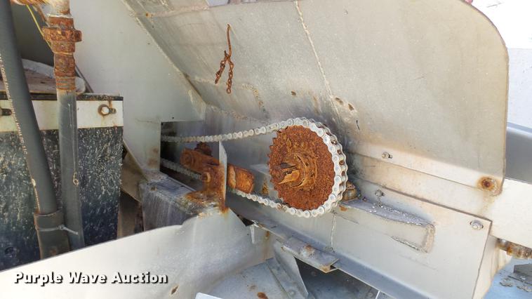 image for item DC2558 2000 International 8100 fertilizer tender truck