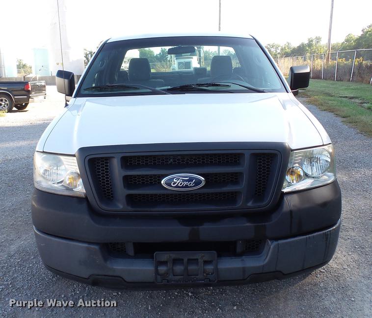 image for item DC2561 2005 Ford F150 pickup truck