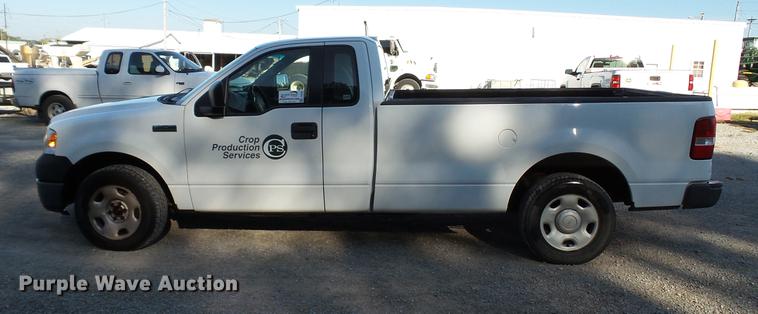 image for item DC2561 2005 Ford F150 pickup truck