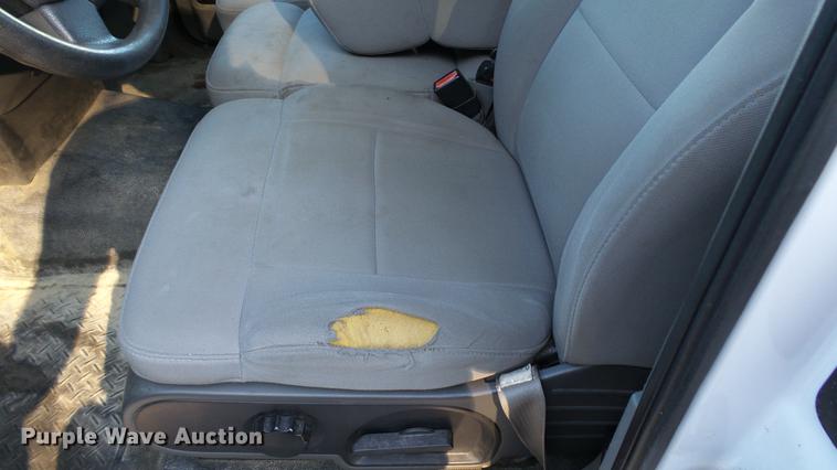 image for item DC2561 2005 Ford F150 pickup truck