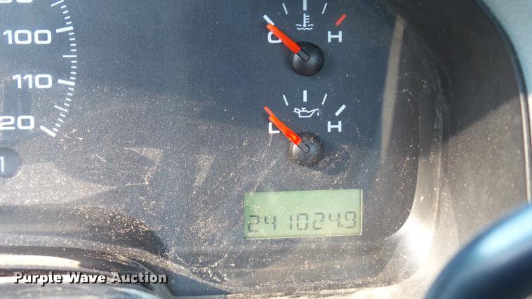 image for item DC2561 2005 Ford F150 pickup truck