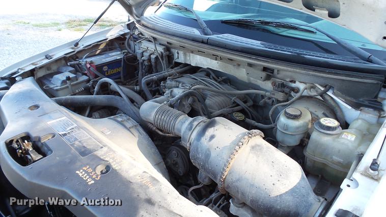 image for item DC2561 2005 Ford F150 pickup truck