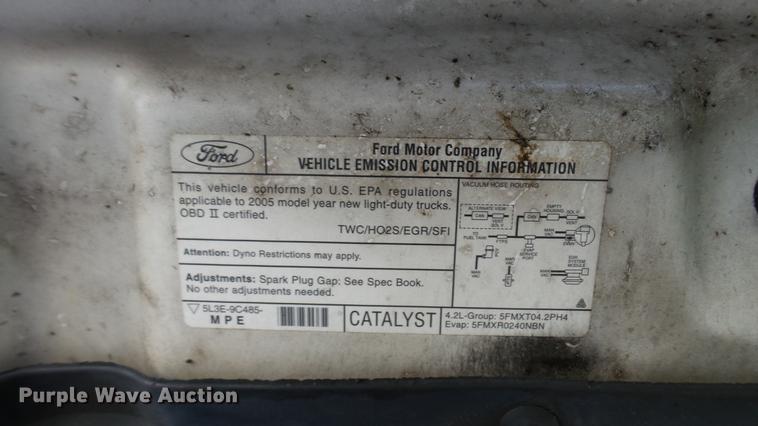 image for item DC2561 2005 Ford F150 pickup truck