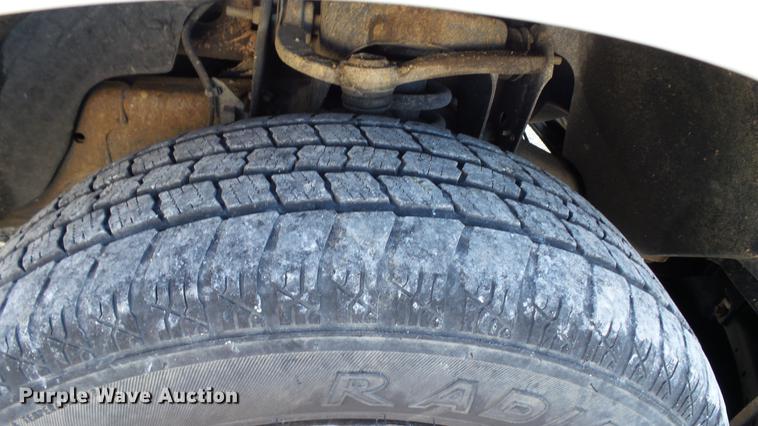 image for item DC2561 2005 Ford F150 pickup truck