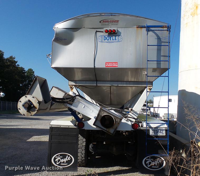 image for item DC2562 1998 Mack CH613 seed tender truck