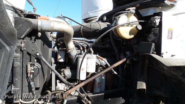 image for item DC2562 1998 Mack CH613 seed tender truck