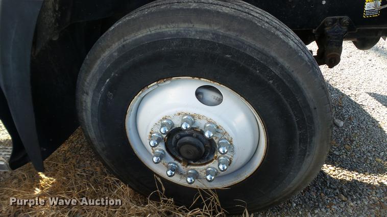 image for item DC2562 1998 Mack CH613 seed tender truck