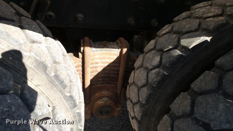 image for item DC2562 1998 Mack CH613 seed tender truck