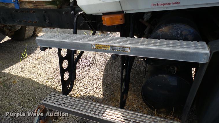 image for item DC2562 1998 Mack CH613 seed tender truck