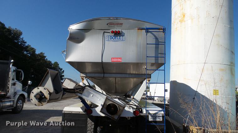 image for item DC2562 1998 Mack CH613 seed tender truck