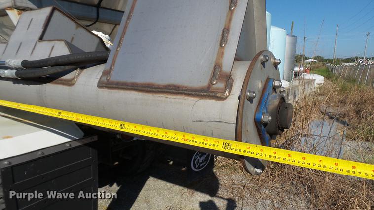 image for item DC2562 1998 Mack CH613 seed tender truck