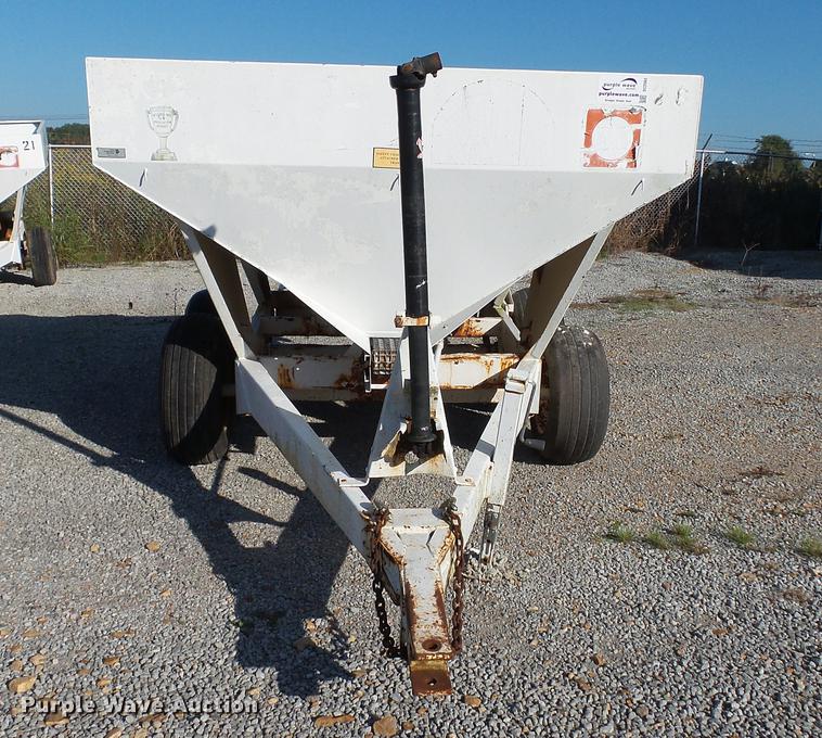 image for item DC2563 Willmar spreader