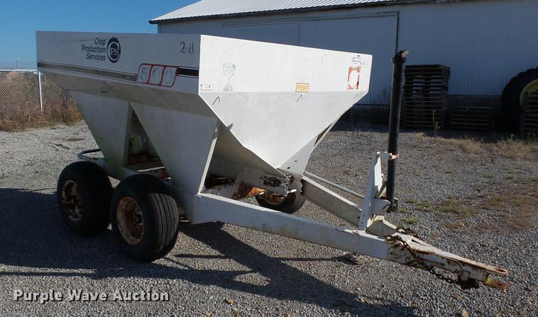 image for item DC2563 Willmar spreader