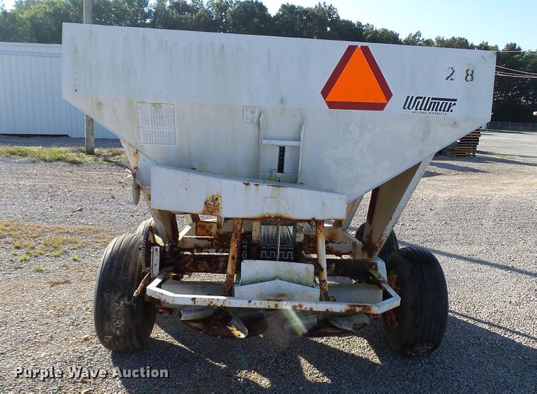 image for item DC2563 Willmar spreader