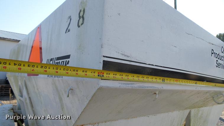 image for item DC2563 Willmar spreader