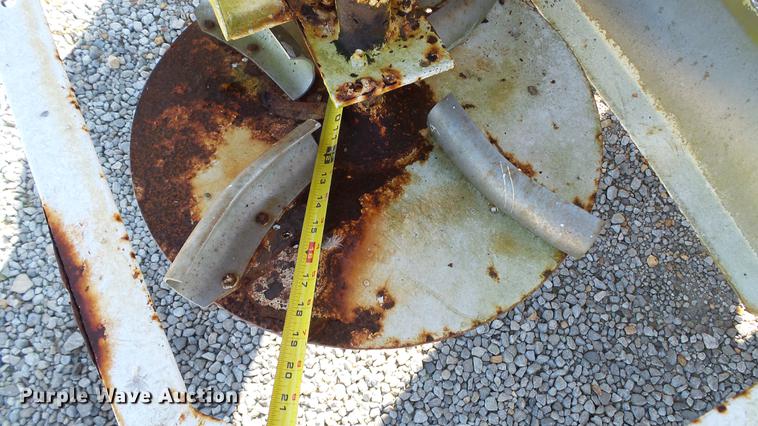 image for item DC2563 Willmar spreader