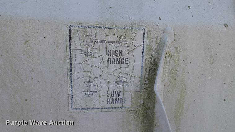 image for item DC2563 Willmar spreader