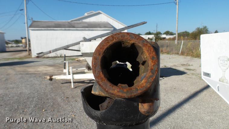 image for item DC2563 Willmar spreader