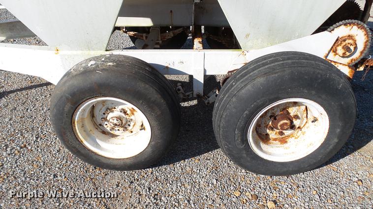 image for item DC2563 Willmar spreader
