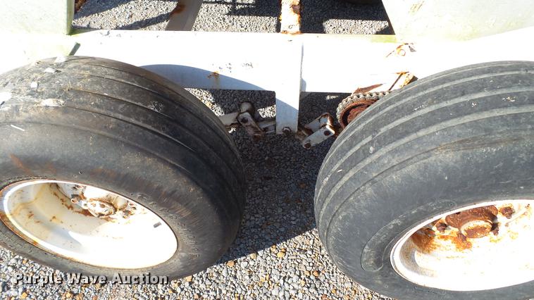 image for item DC2563 Willmar spreader