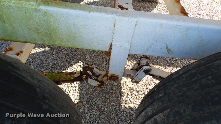 image for item DC2563 Willmar spreader