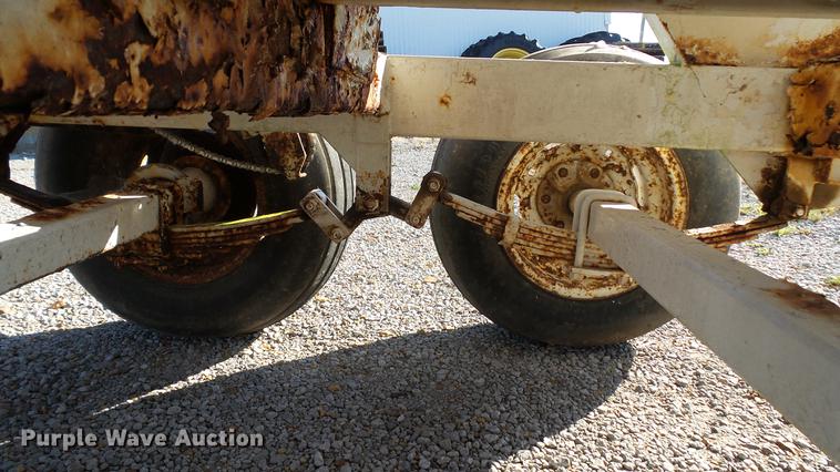 image for item DC2563 Willmar spreader