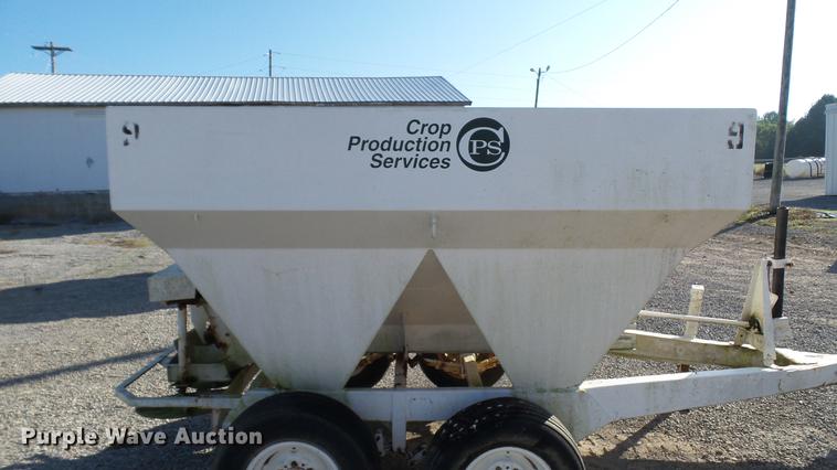 image for item DC2564 Willmar spreader