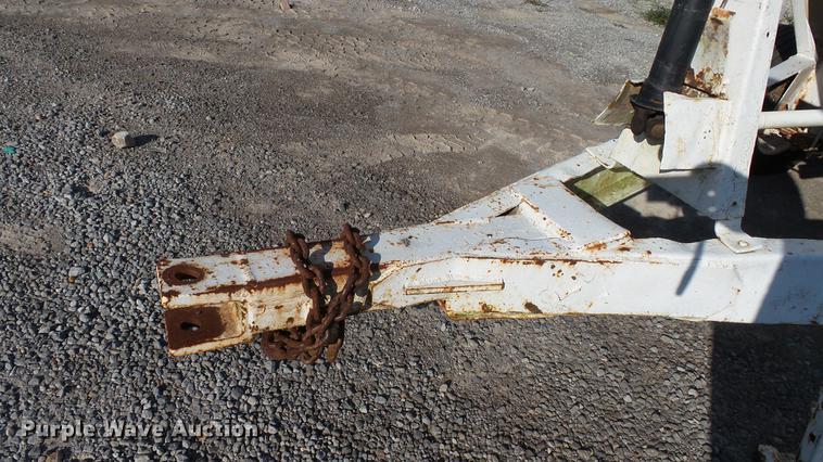 image for item DC2564 Willmar spreader