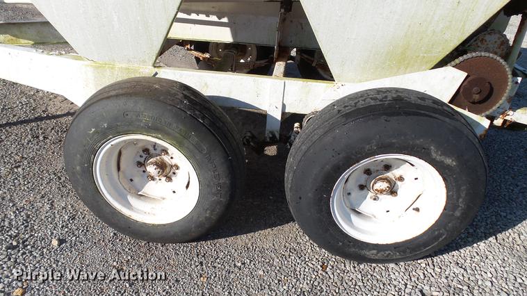 image for item DC2564 Willmar spreader