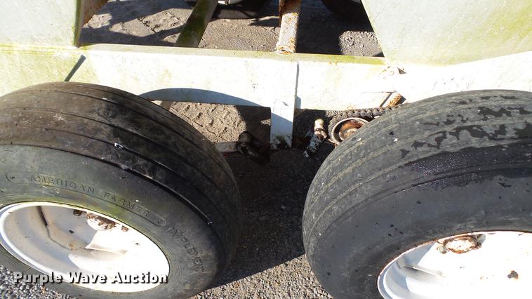 image for item DC2564 Willmar spreader