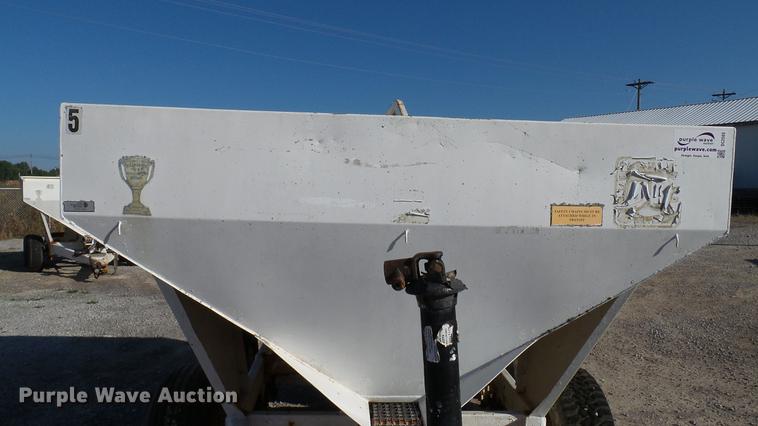 image for item DC2565 Willmar spreader