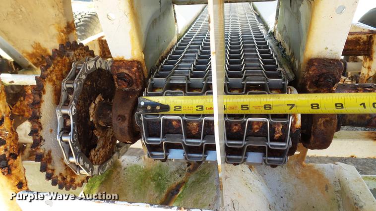 image for item DC2565 Willmar spreader